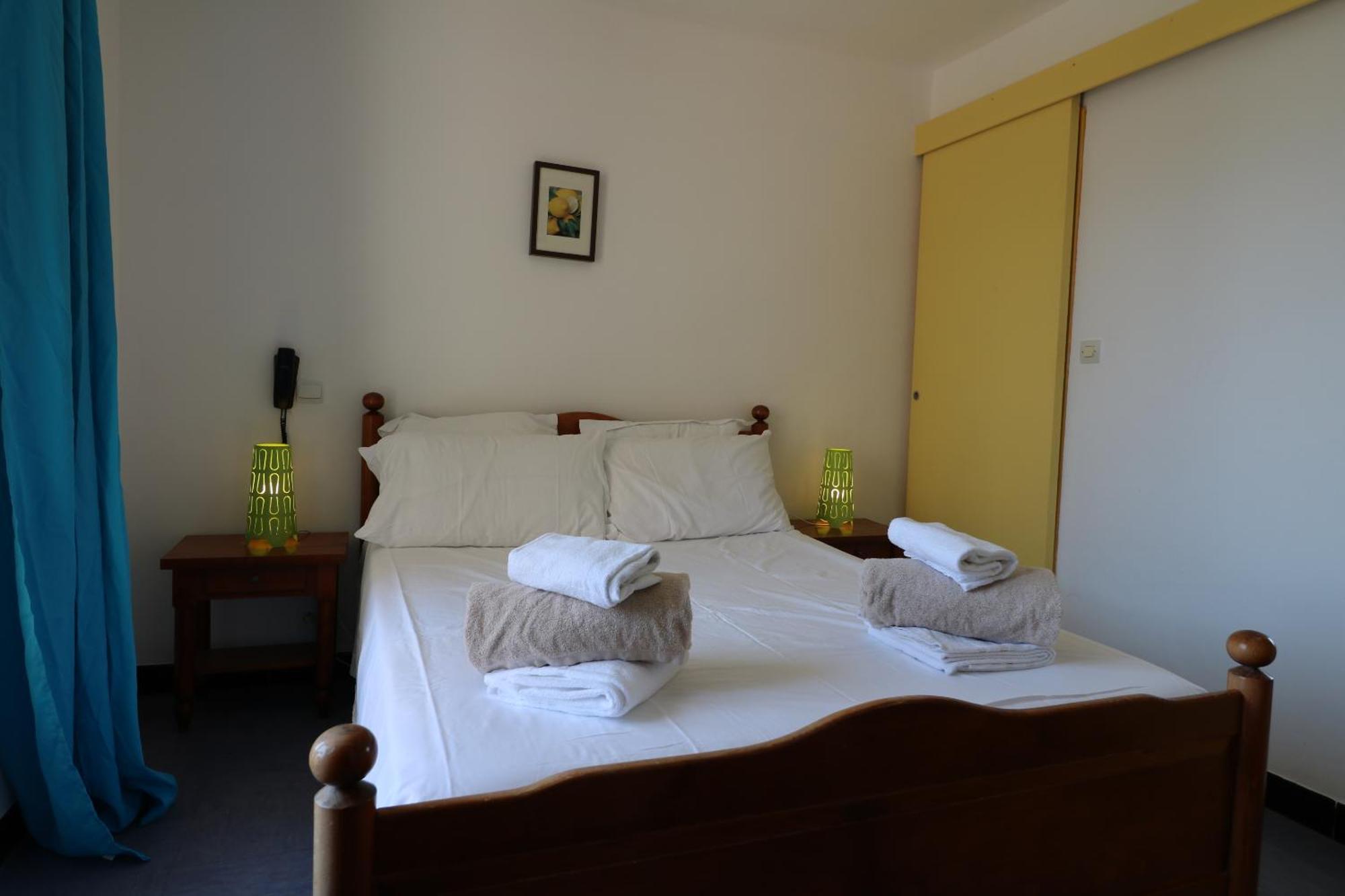 Hotel De L'Aven Orgnac-lʼAven Habitación foto